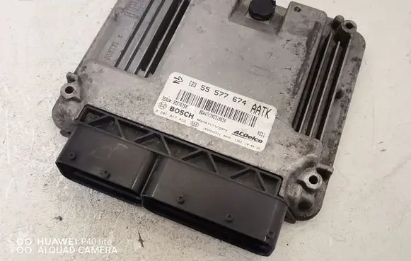 Opel Insignia A Engine control unit/module 55577674 0281017452 55575350