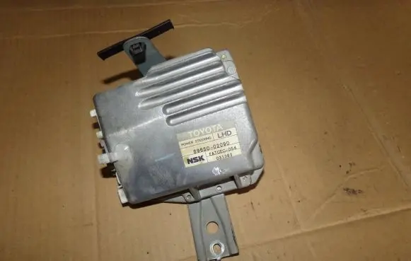 Toyota Corolla E120 E130 Power steering control unit/module 89650-02090