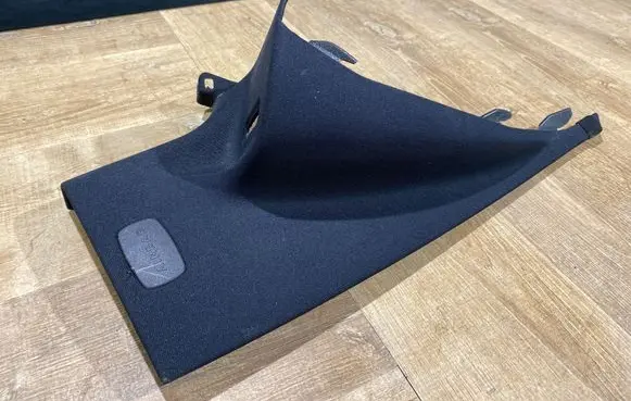Mercedes-Benz E C207 W207 (C) pillar trim A2076902925 107857