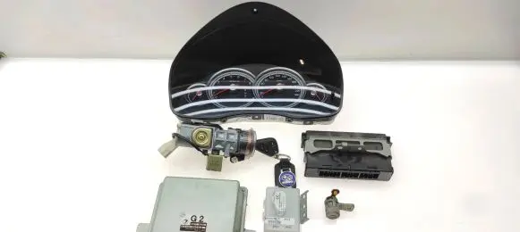 Subaru Legacy Engine ECU kit and lock set 22611AK240 4X13 A18000R4L