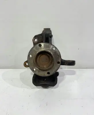 Front wheel hub