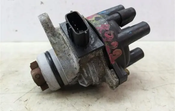 Mazda MX-3 Spark distributor T2T53571