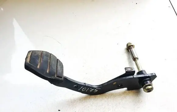 Renault Megane I Brake pedal 7700832172