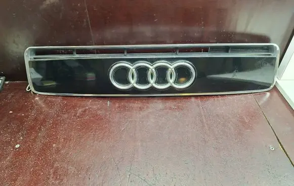 Audi A2 Front grill 8Z0853692A