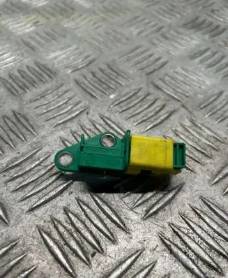 Volkswagen Golf VI Airbag deployment crash/impact sensor 1K0909606D