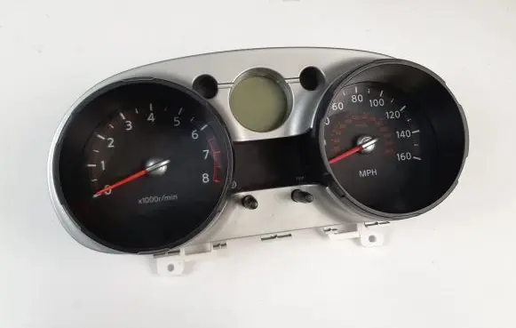 Nissan Qashqai Speedometer (instrument cluster)