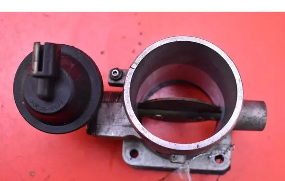 Hyundai Tucson JM Throttle body valve 35100-27XXX