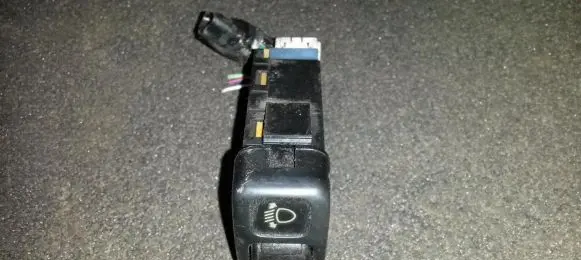 Mazda 323 F Headlight level height control switch