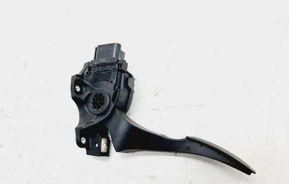 Volvo S60 Accelerator throttle pedal 31329060