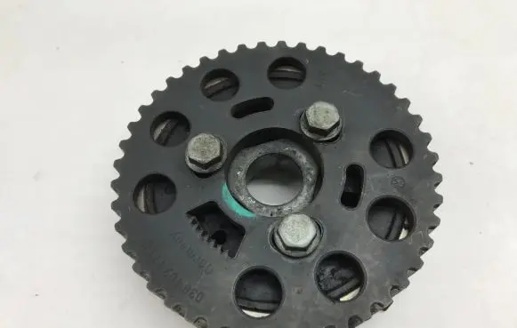 Volkswagen PASSAT B6 Camshaft pulley/ VANOS 038109111E