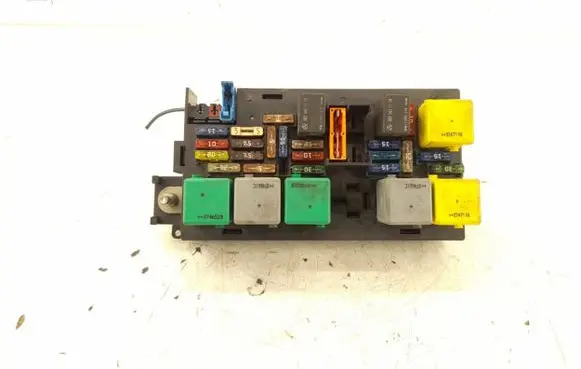 Mercedes-Benz R W251 Fuse box set 1645402972 A1645402972