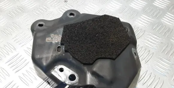 Nissan Navara D23 Other engine part 66347195R