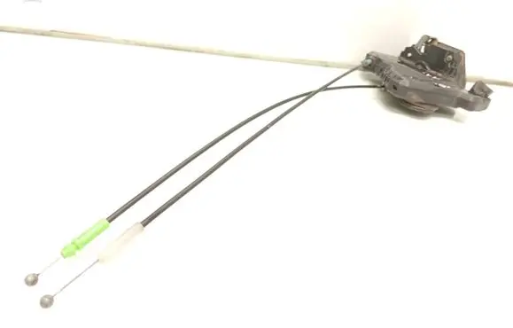 Toyota RAV 4 (XA30) Front door lock A046693 7012923