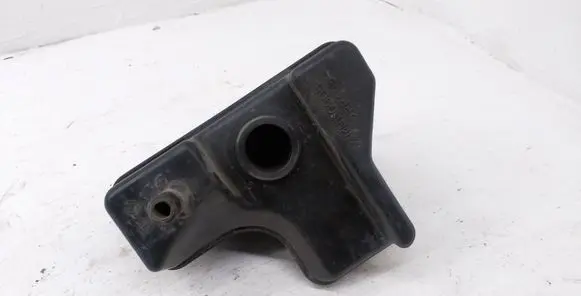 Mitsubishi Grandis Intake resonator MN110905