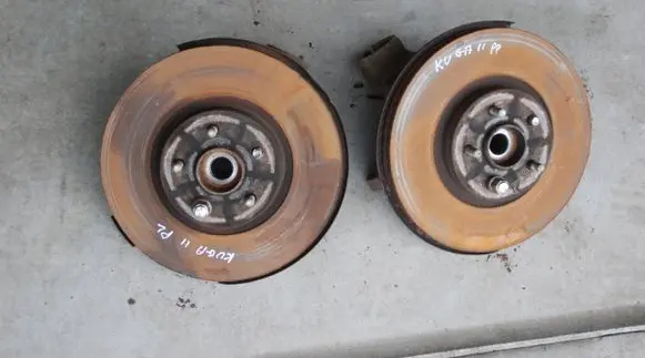 Ford Kuga II Front wheel hub spindle knuckle 163KM