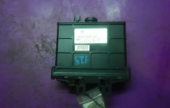 Skoda Fabia Mk1 (6Y) Gearbox control unit/module