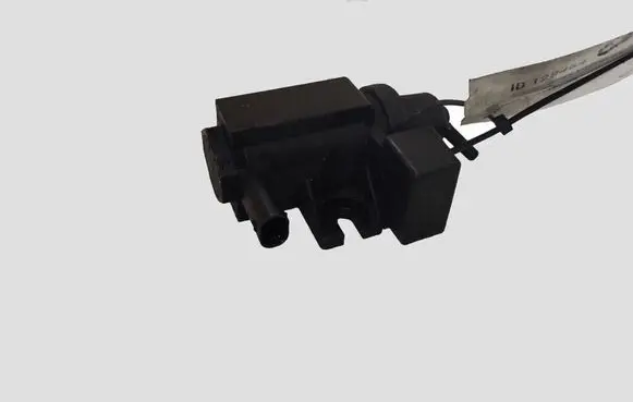 BMW 1 E81 E87 Turbo solenoid valve 70206301 780539101