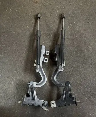 BMW 6 F12 F13 Tailgate/trunk/boot hinge 7228173