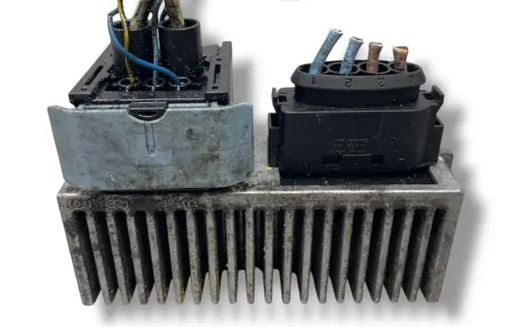 Nissan Qashqai Glow plug pre-heat relay 8200558438A RCS812