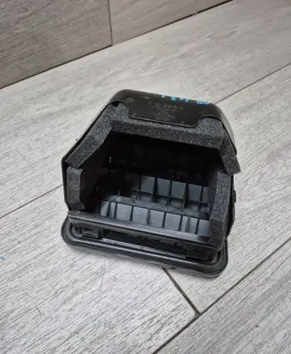 Porsche Macan (95B) Quarter panel pressure vent 8K0819161C