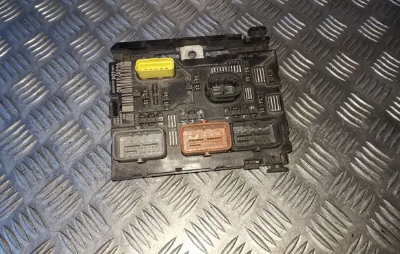 Peugeot 307 BSM Control unit 9659741880 BSML0400 BSML04