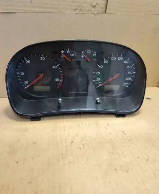 Volkswagen Golf IV Speedometer (instrument cluster) 1J0920800E 110008957006