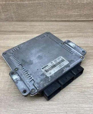 Renault Laguna II Engine control unit/module ECU 8200211711 0281010637