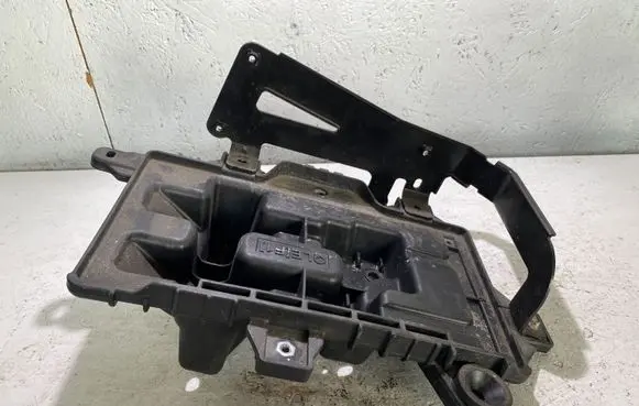 KIA Sportage Battery tray 37150-F1500