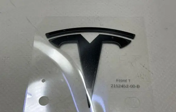 Tesla Model 3 Highland Manufacturer badge logo/emblem 215245200B