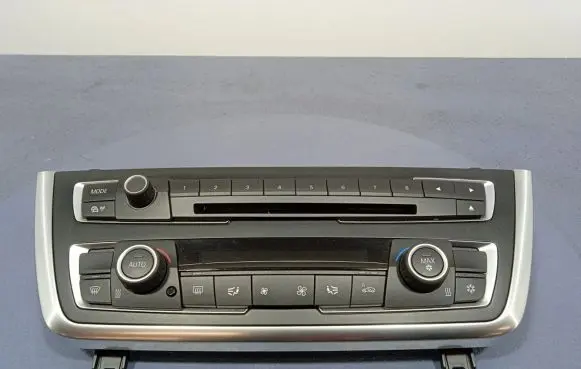 BMW 3 F30 F35 F31 Climate control unit 92610859261102