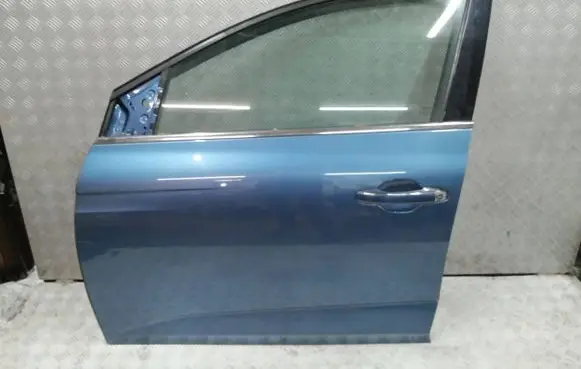 Renault Megane IV Front door