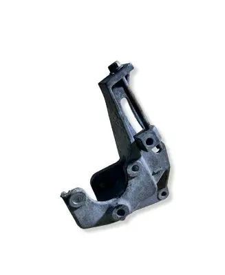Subaru Legacy Power steering pump mounting bracket 