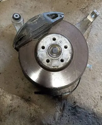 BMW 7 G11 G12 Front wheel hub spindle knuckle