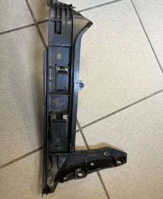 Volkswagen Multivan T5 Rear bumper mounting bracket 7H0807393
