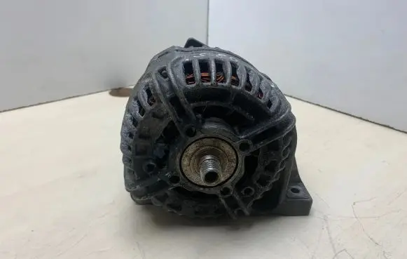 Volvo S80 Generator/alternator 30667787 0124525060