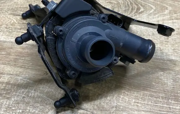 Audi A6 Allroad C7 Electric auxiliary coolant/water pump 4G0820195