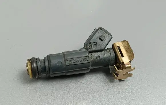 MG ZS Fuel injector F01R00M176