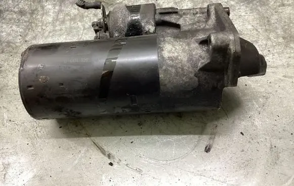 Volvo V70 Starter motor 0001109311