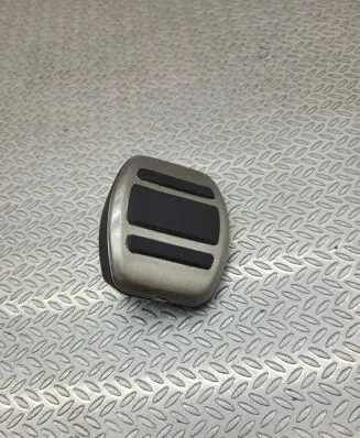 Peugeot 308 Brake pedal 9832134080