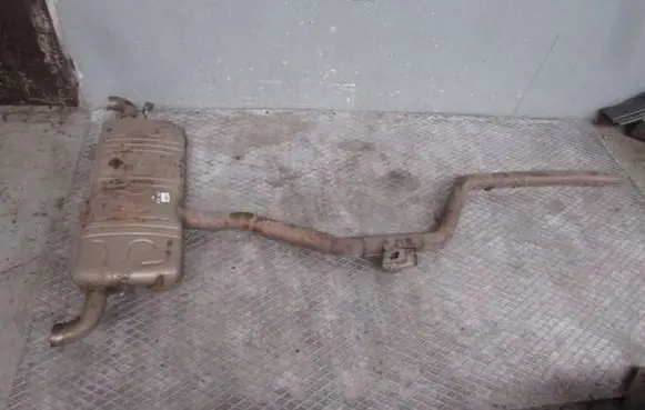 Infiniti Q30 Muffler/silencer 