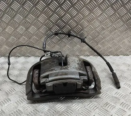 BMW 7 F01 F02 F03 F04 Front brake caliper 6786817