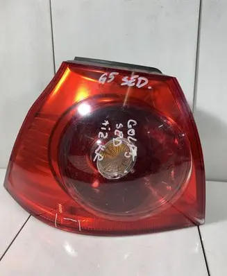 Volkswagen Golf V Rear/tail lights 1K6945095E