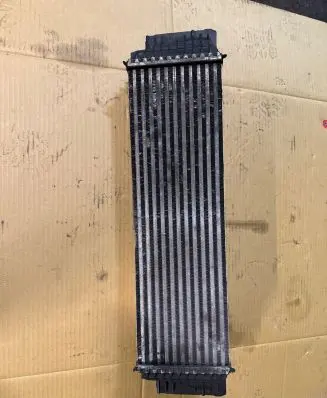BMW 5 F10 F11 Intercooler radiator 7812016 T3384003