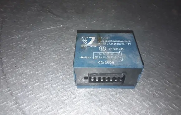 Toyota Auris 150 Tow bar trailer control unit/module 10R021934