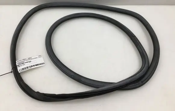 Audi A4 S4 B7 8E 8H Rear door rubber seal (on body) 8E9833721E