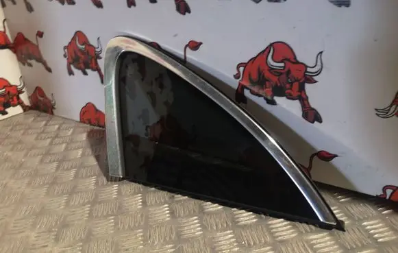Porsche Macan (95B) Rear side window 95B845298 95B845298XB