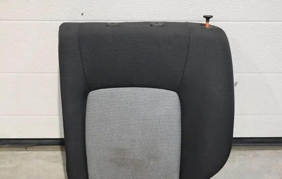 Hyundai i10 Second row seats 