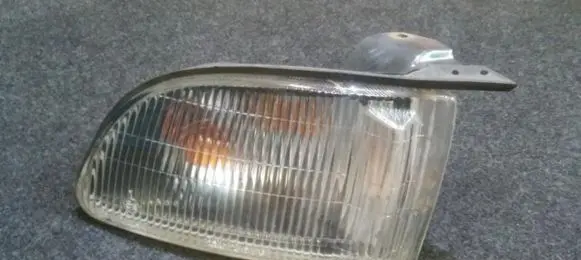 Mitsubishi Galant Front indicator light 183615 18-3615