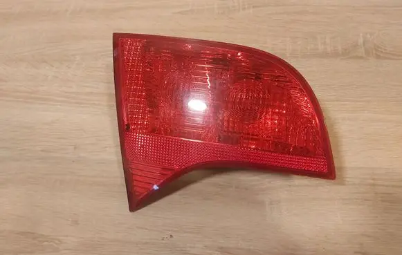 Audi A4 S4 B7 8E 8H Tailgate rear/tail lights 8E9945093