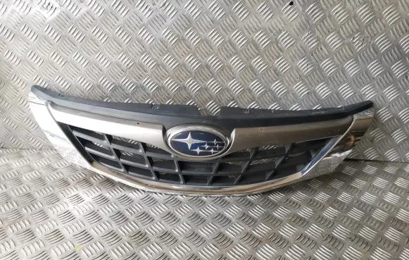 Front bumper upper radiator grill